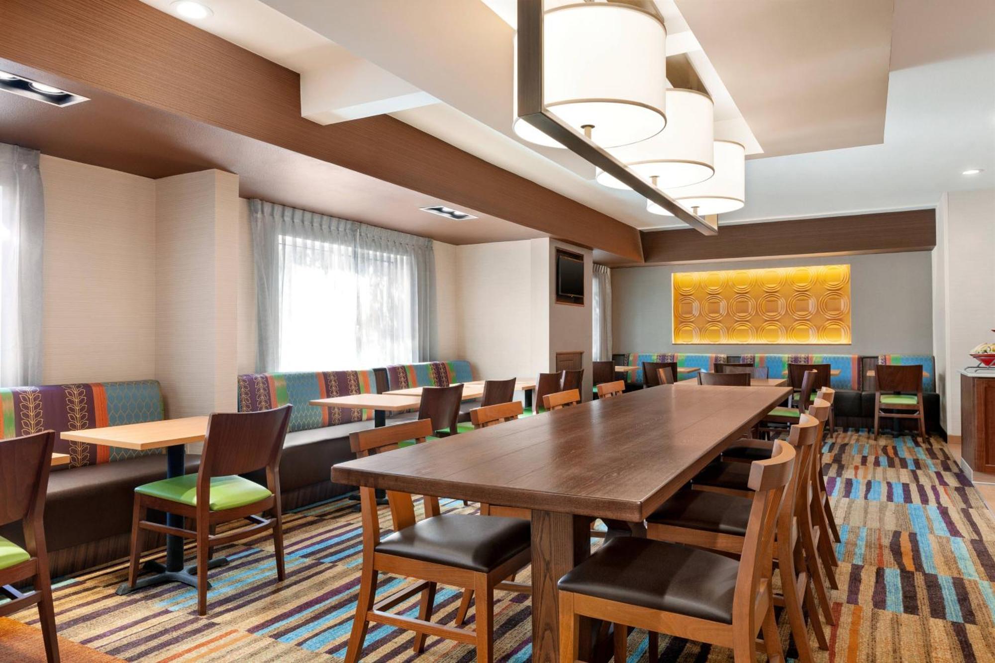 Fairfield Inn Роузвил Екстериор снимка